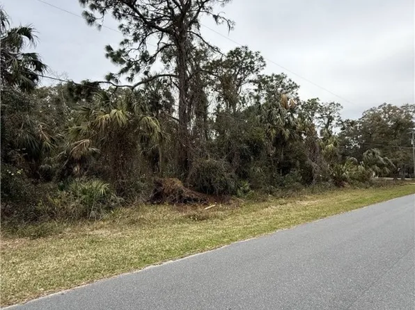 9942 W Hawthorne St, Crystal River, FL 34428