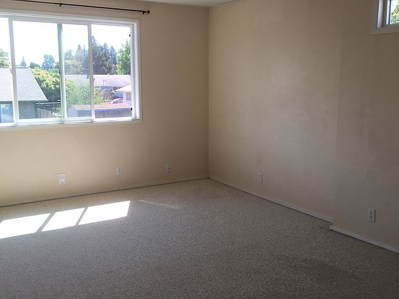 Spacious & private master