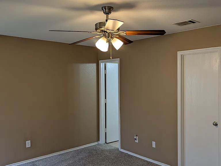 9949 Sparrow Hawk Ln — Photo 13