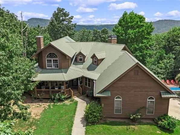 725 Amys Creek Rd, Clarkesville, GA 30523