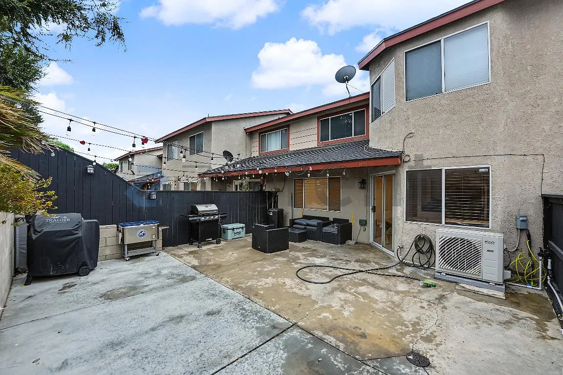 2 bed, 2.5 bath, 1092 sqft, $2,875 — Photo 4