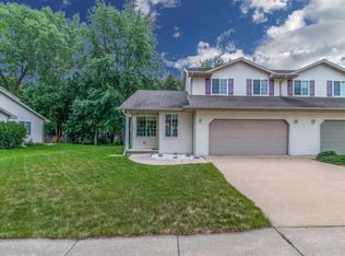 123 E Meadow Grove Blvd, Appleton, WI 54915