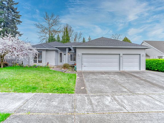 3rd image of 374 NE 49th Ave