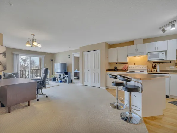 11325 83rd St NW #326, Edmonton, AB T5B 4W5
