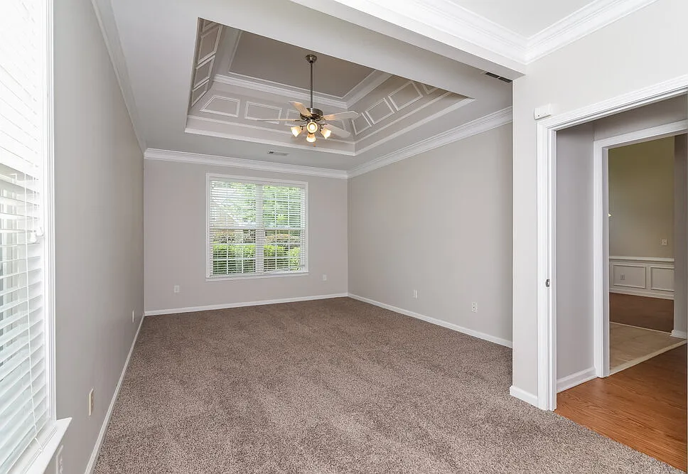 3 bed, 2.0 bath, 1928 sqft, $2,225 — Photo 4