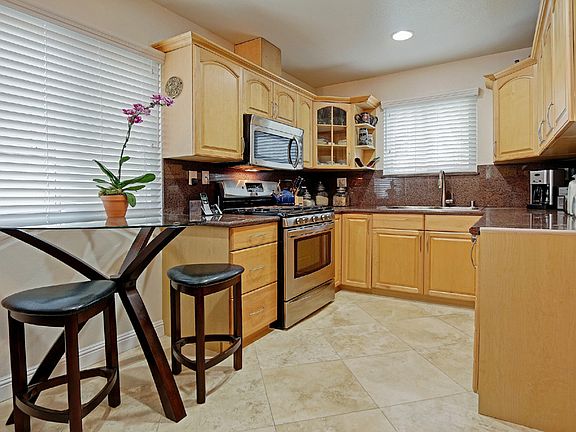 5th image of 1818 Parnell Ave. #9