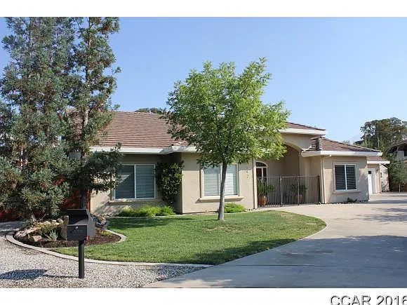 542 Blue Herron Ct photo 1