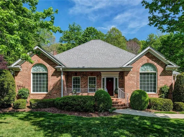 153 Oak Ridge Dr, Eden, NC 27288