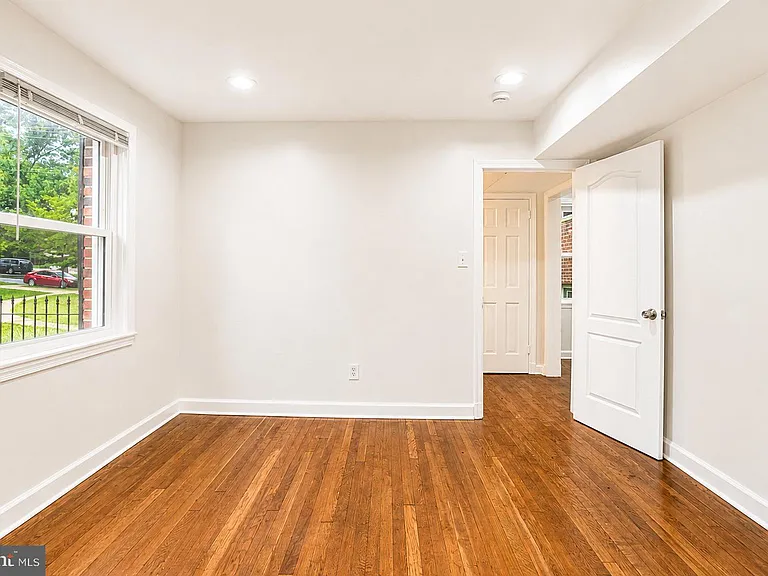 3927 Pennsylvania Ave SE #101 — Photo 18