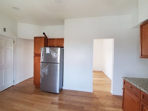 3rd image of 1465 Herkimer St APT 2R