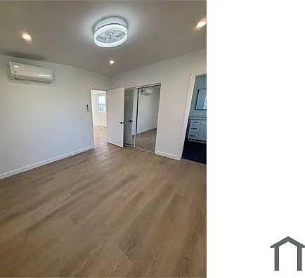 2280 S Barrington Ave #10 — Photo 4