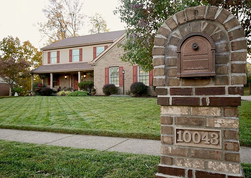 1st image of 10043 Deepwood Ct