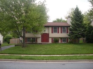 490 Hillcrest Dr, Frederick, MD 21703