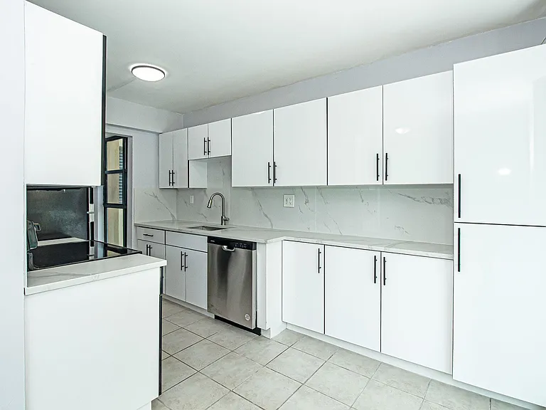 11780 SW 18th St #210-2 — Photo 24