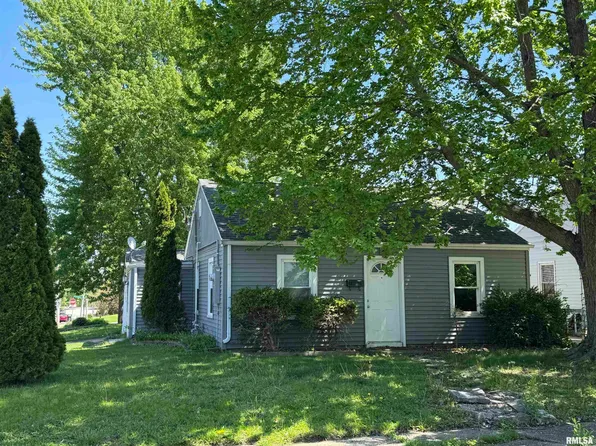 4216 N Ashton Ave, Peoria, IL 61614