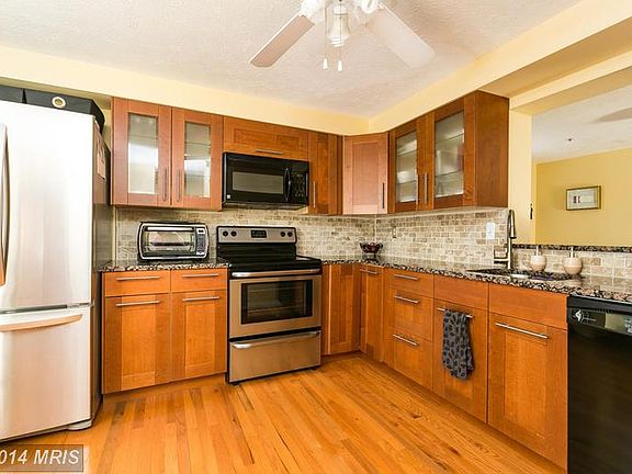 4th image of 20525 Staffordshire Dr