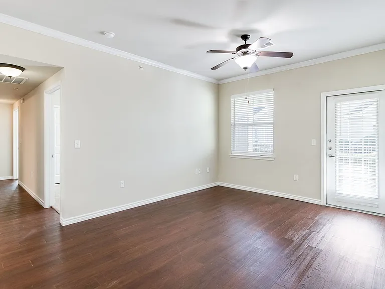 9613 Maurice Ave — Photo 48