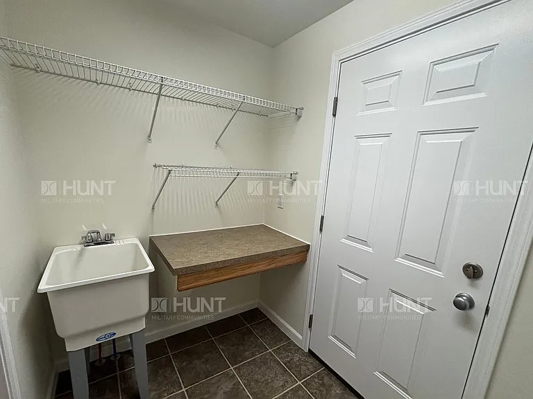 91 Barrett Dr — Photo 11