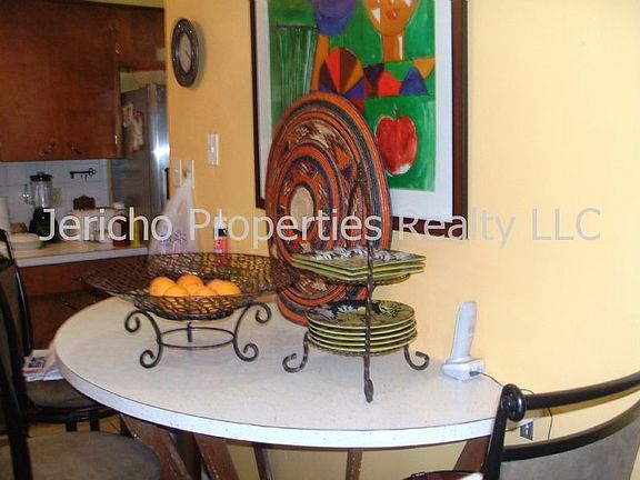 Built in Kitchen table