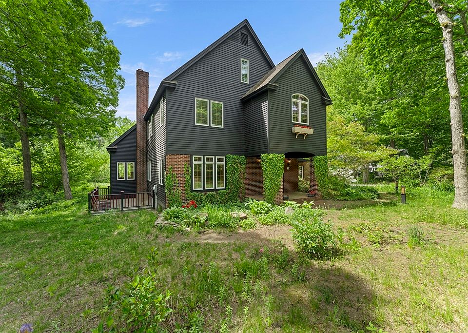 1st image of 28 Vincent Rd
