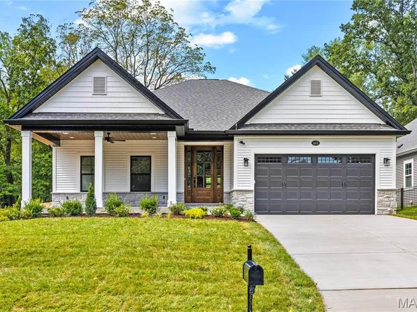 443 Landscape Ct, Webster Groves, MO 63119