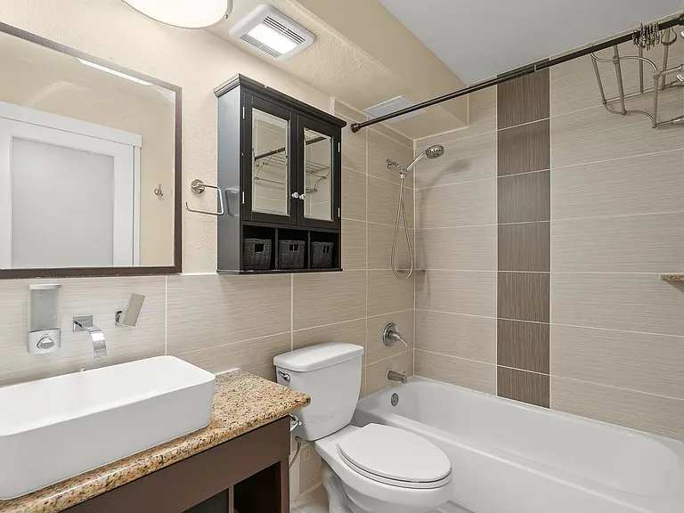2092 Kuhio Ave #906 — Photo 14