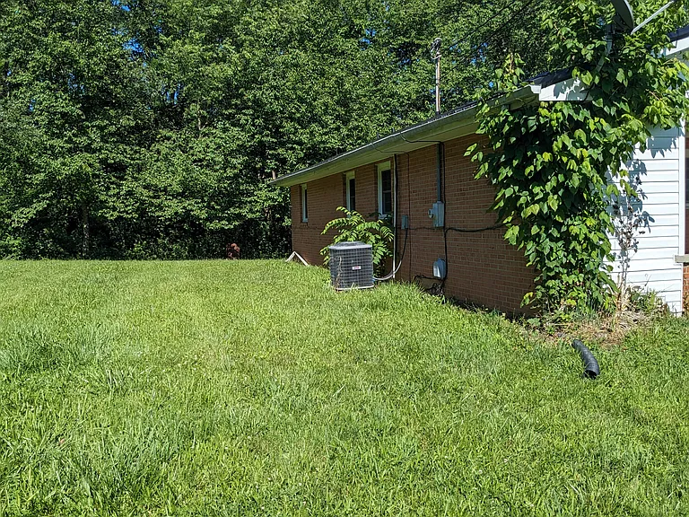 1610 Mudpike Rd #HOUSE — Photo 12