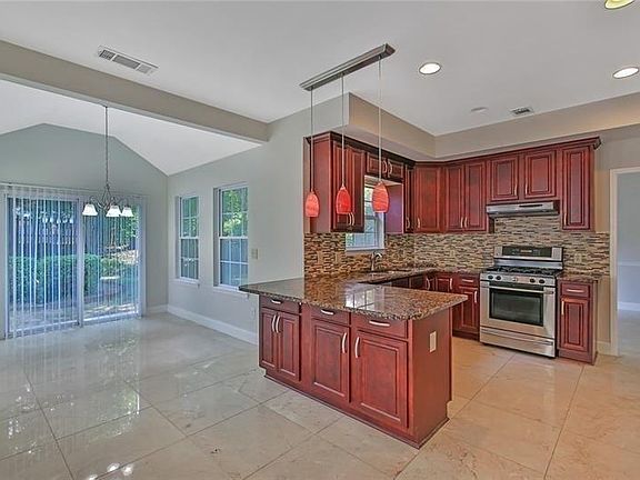 5th image of 5112 Anclote Dr
