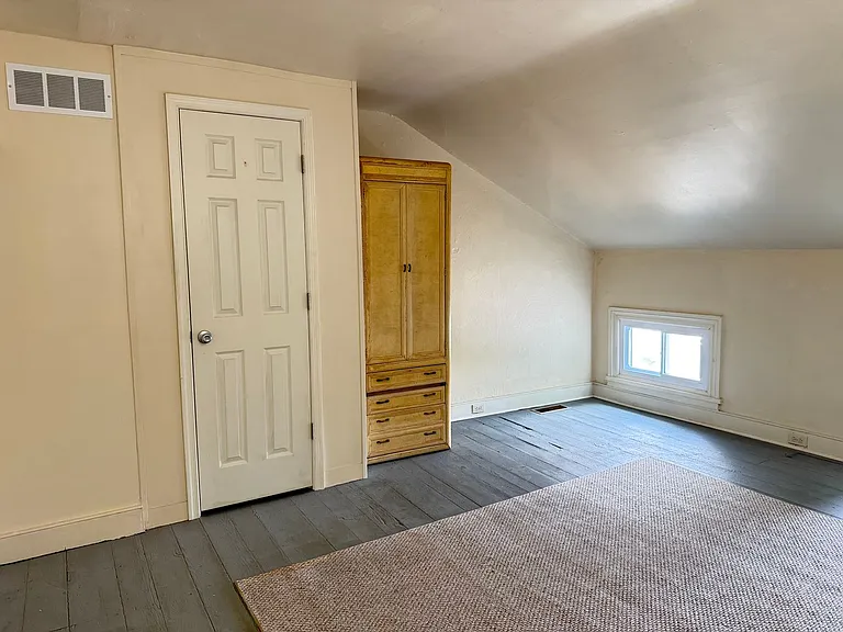 242 Union St — Photo 13