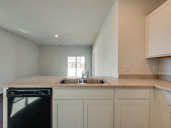4th image of 8013 Craighead Dr Lot 140