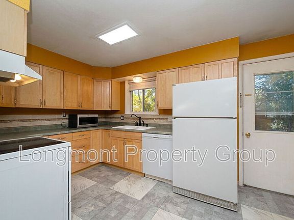 5th image of 65 Cedar Ct