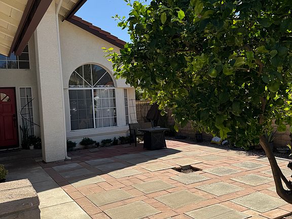 2nd image of 1124 Meadowlark Dr