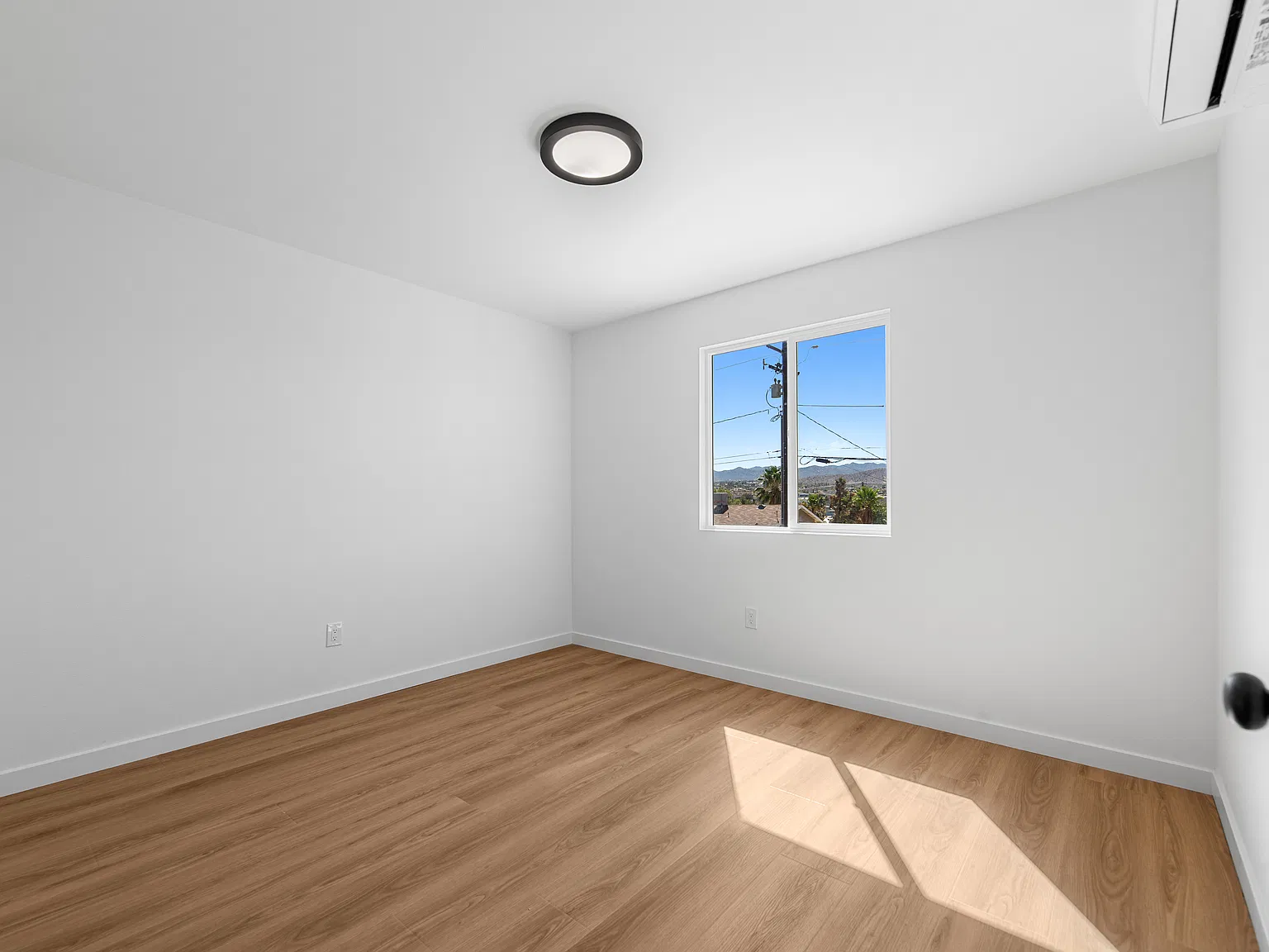 1 bed, 500 sqft, $1,450 — Photo 4