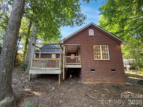 2nd image of 6018 Bryant Ln