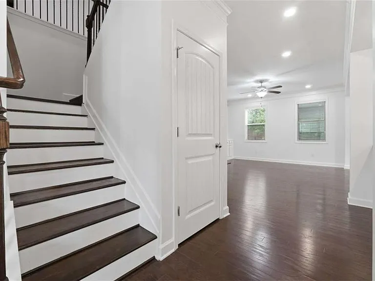4865 Alexandria Ave — Photo 8