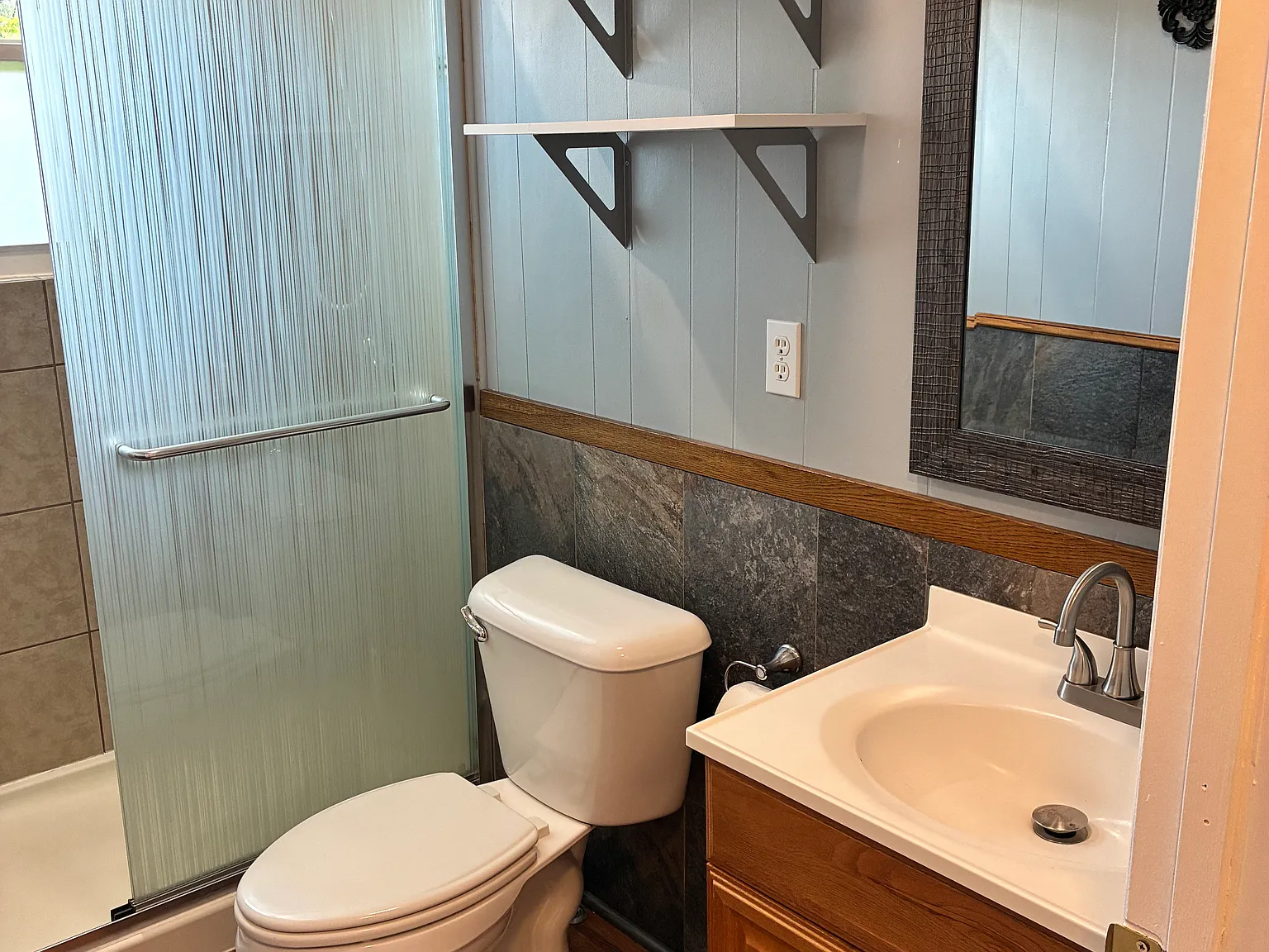 2 bed, 1350 sqft, $1,400 — Photo 4