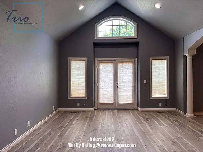 3365 Gilham Rd — Photo 18
