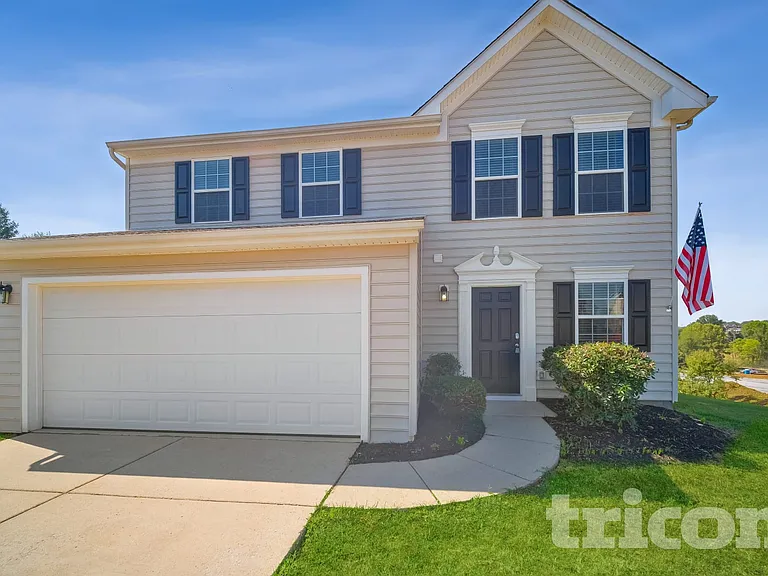 1836 Wendy Blvd — Photo 1