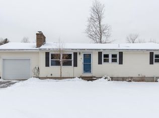 9 Pleasant View Dr, Hooksett, NH 03106