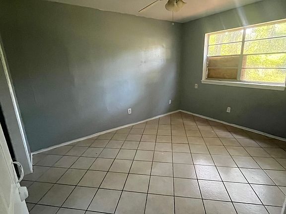 5th image of 547 Kemper St
