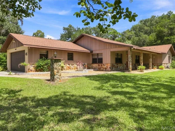 10265 W Springtree Ln, Crystal River, FL 34428