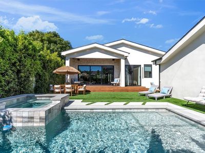 11956 Collins St, Valley Village, CA, 91607
