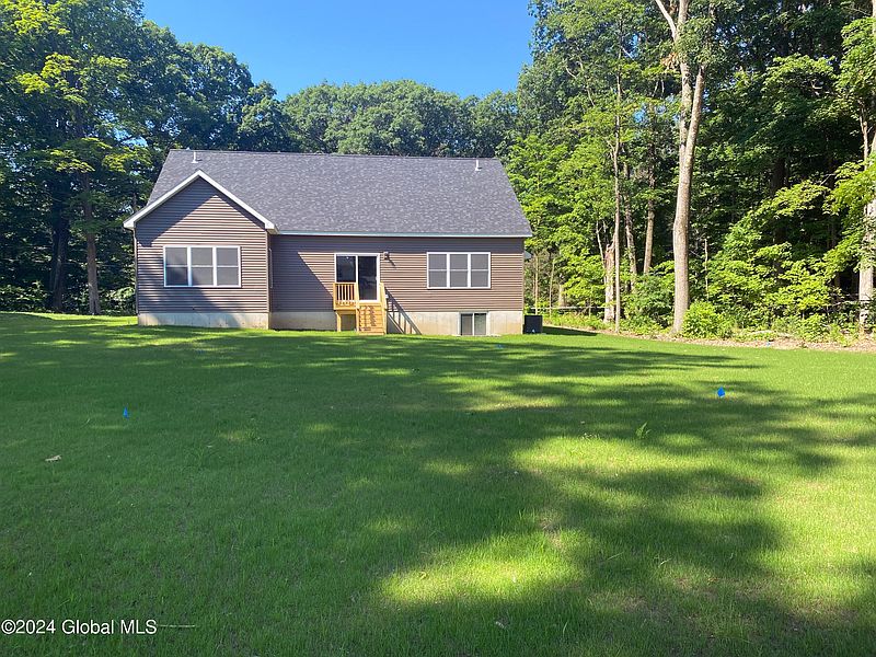 5th image of 759 Carlton Road