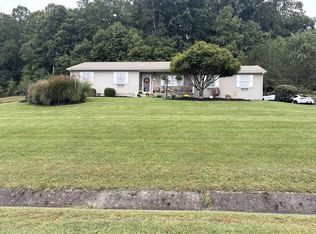 272 Quail Ridge Ct, Galax, VA 24333