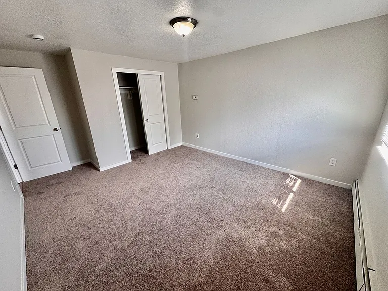 285 S Jay Street — Photo 35
