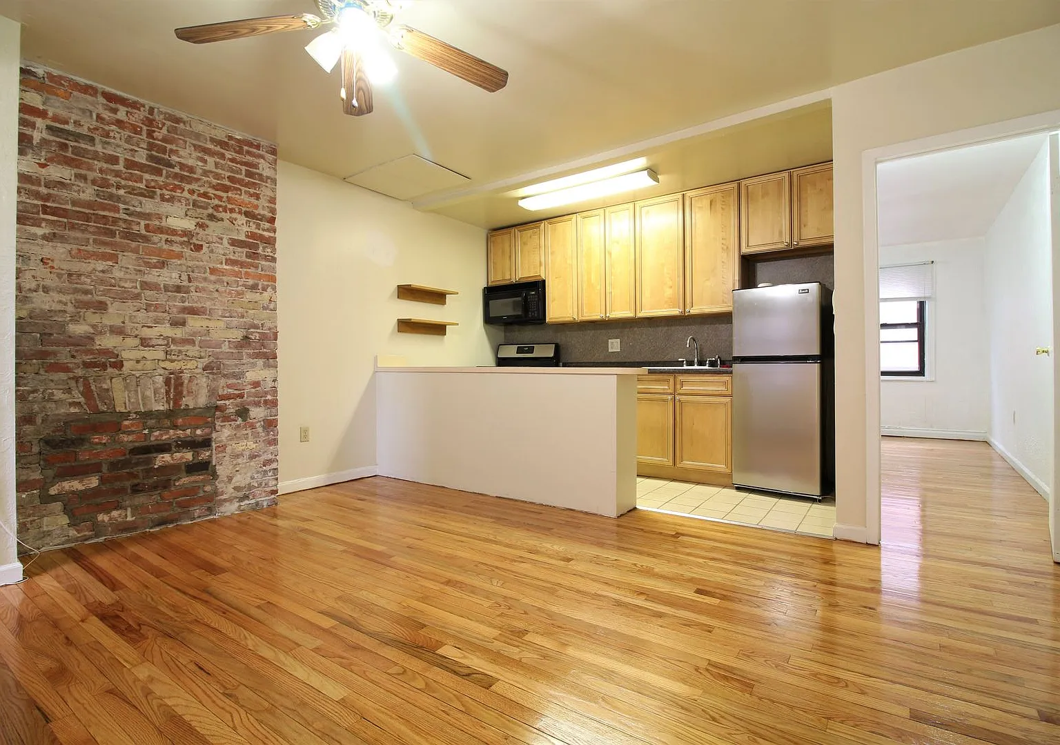 320 S 15th Street — Photo 1