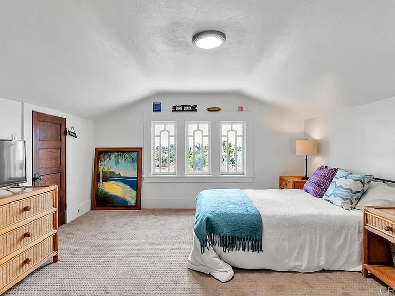 2930 Chatsworth Blvd — Photo 41