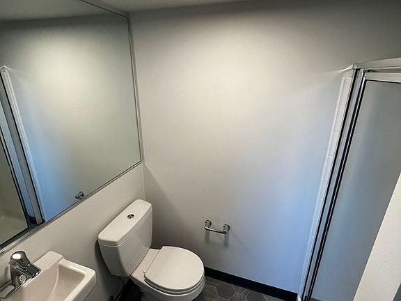 5th image of 817 NE 64th St Unit 16