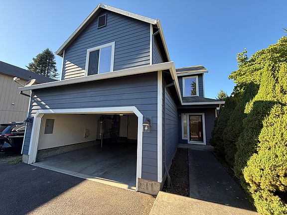 3rd image of 21421 SE Oak St