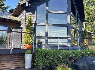 568 Juanita Dr, Brinnon, WA 98320